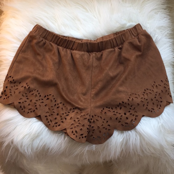 Super soft suede like shorts - Picture 3 of 4